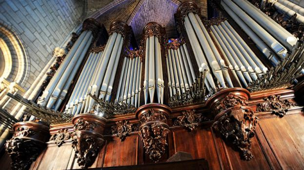 Grand Organ pipes