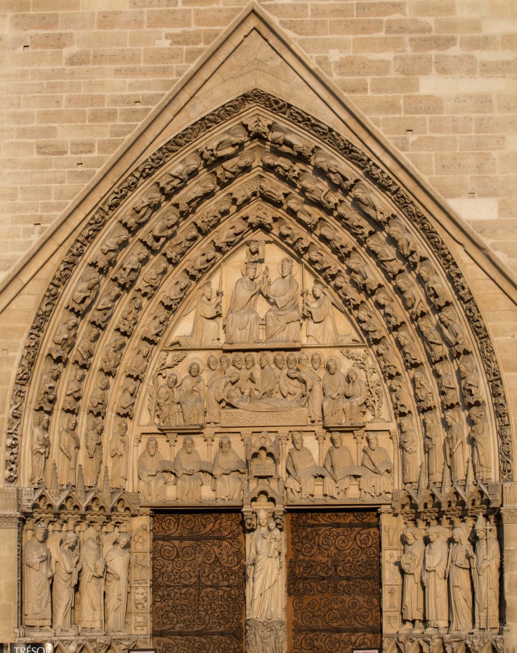Notre Dame portail vierge